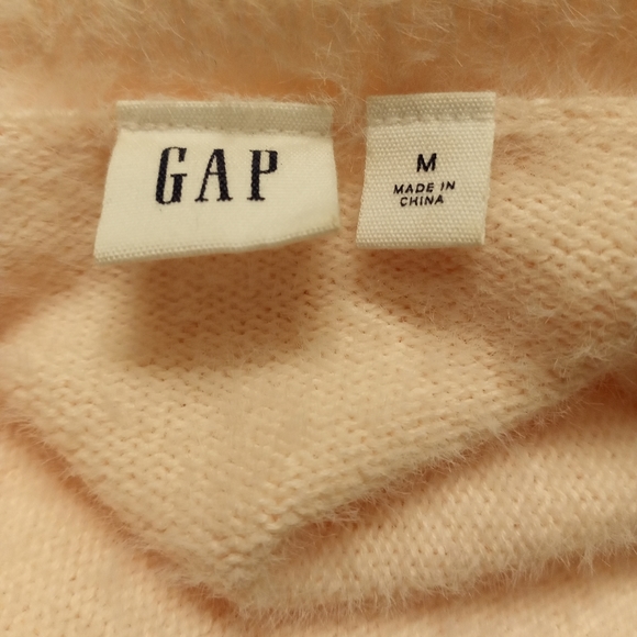 G A P - Picture 2 of 2